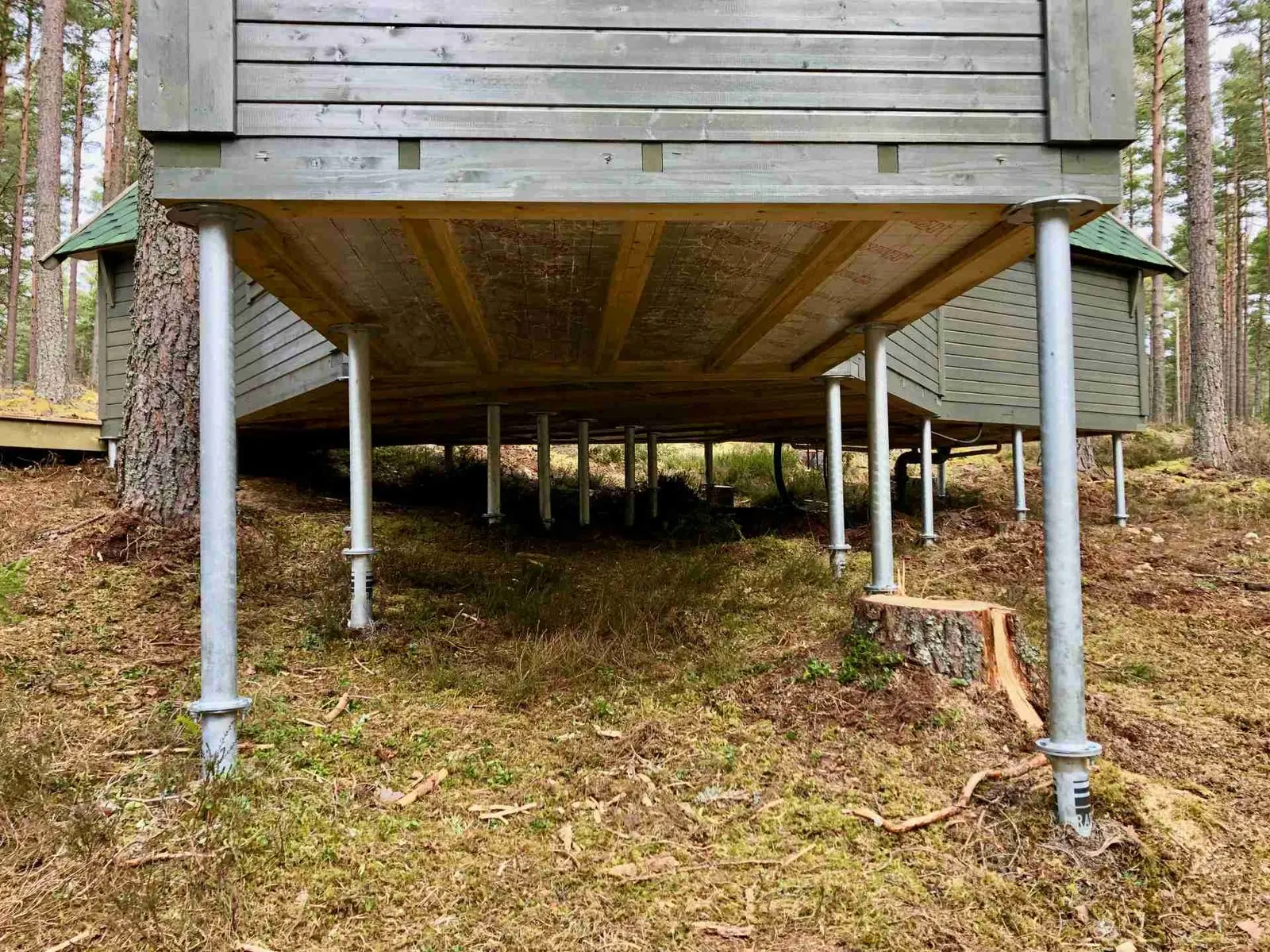Finished garden studio on a concrete-free foundation